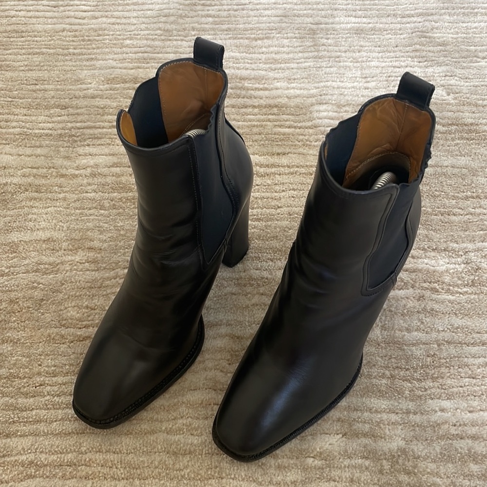 Ralph Lauren Purple Label Black Leather Ankle Boots with Heel Size 36